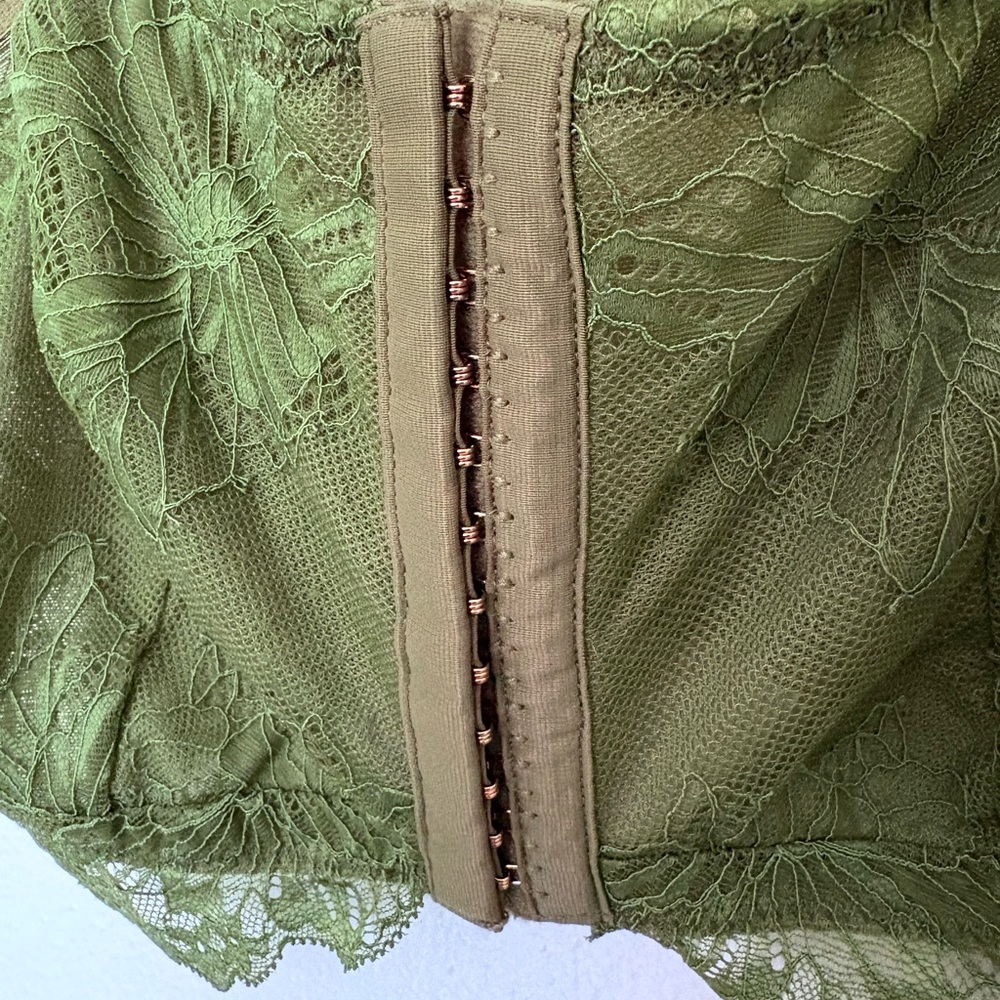 NWT Auden Olive Green Lace Bralette | XL - Picture 3 of 5